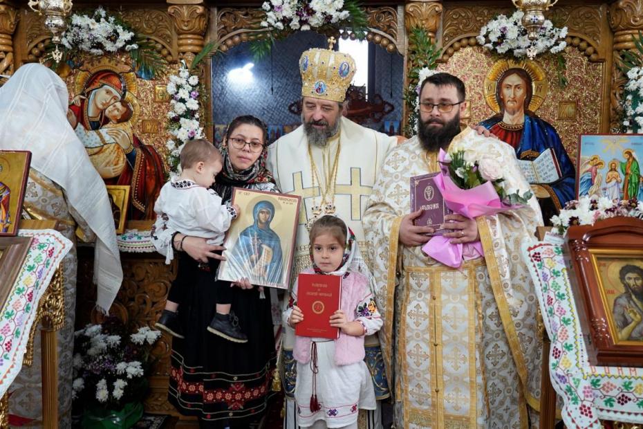 „Când îl cinstim pe Sfântul Ioan Botezătorul, întregim imaginea botezului” / Foto: Flavius Popa