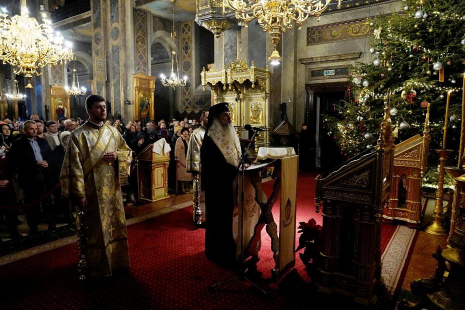 Ultima zi din 2024, la Catedrala Mitropolitană: ieșenii încep noul an cu numele Domnului Hristos / Foto: Flavius Popa